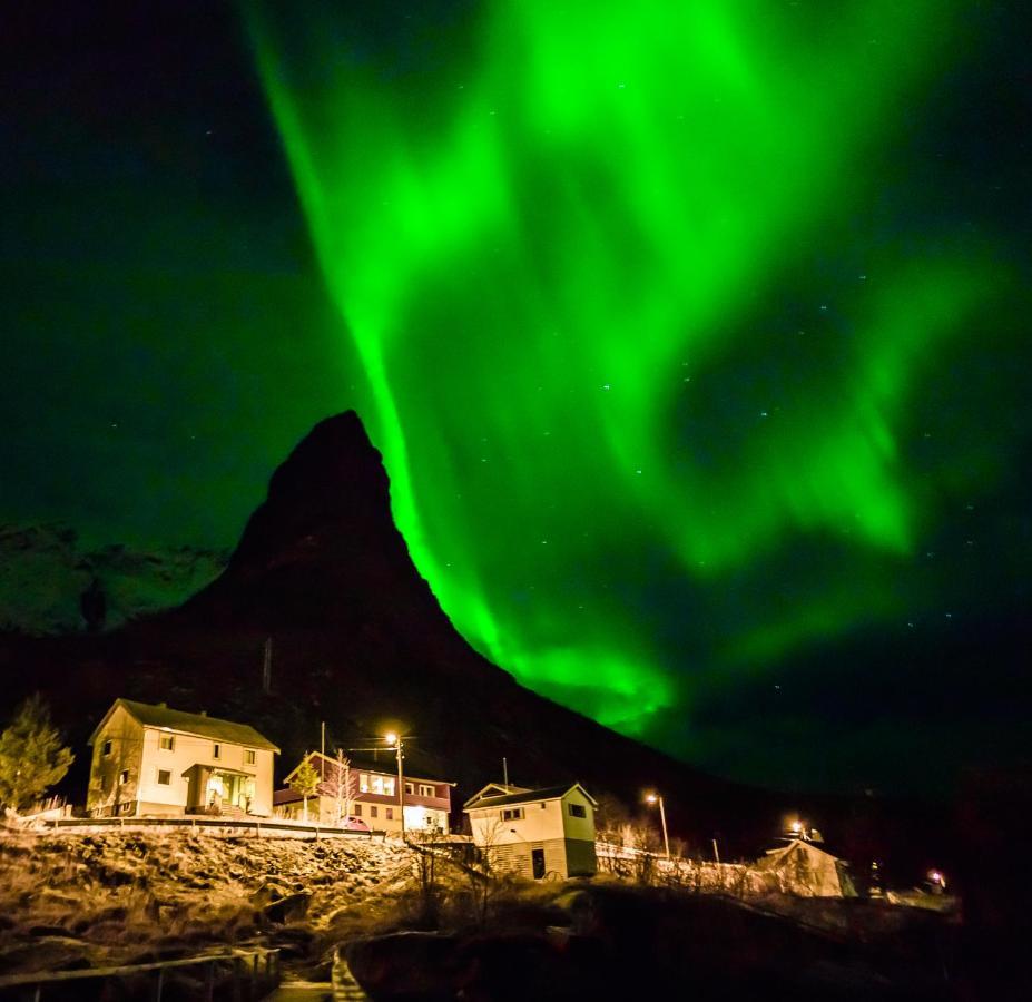 Most Photographed House In Reine Esterno foto